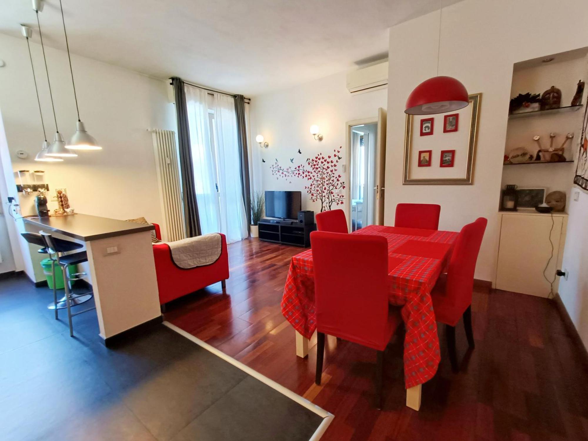 Apartment The Red In With Free Parking